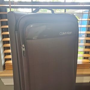 Calvin klein suitcase